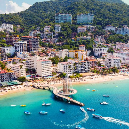 Puerto Vallarta is a paradise on the Pacific coast of Mexico, in the state of Jalisco. It is famous for its beaches, water sports and nightlife.